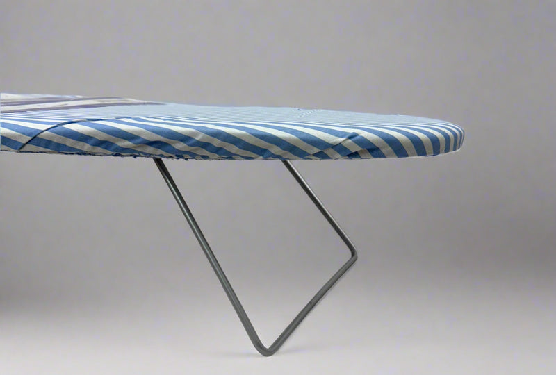 TABLE TOP IRONING BOARD