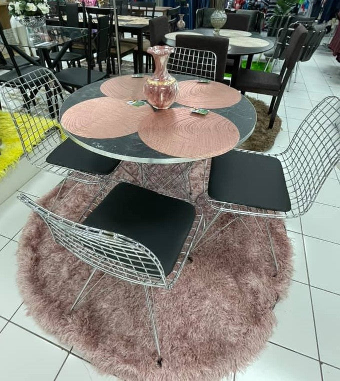 Fancy Table 4 Chair Set